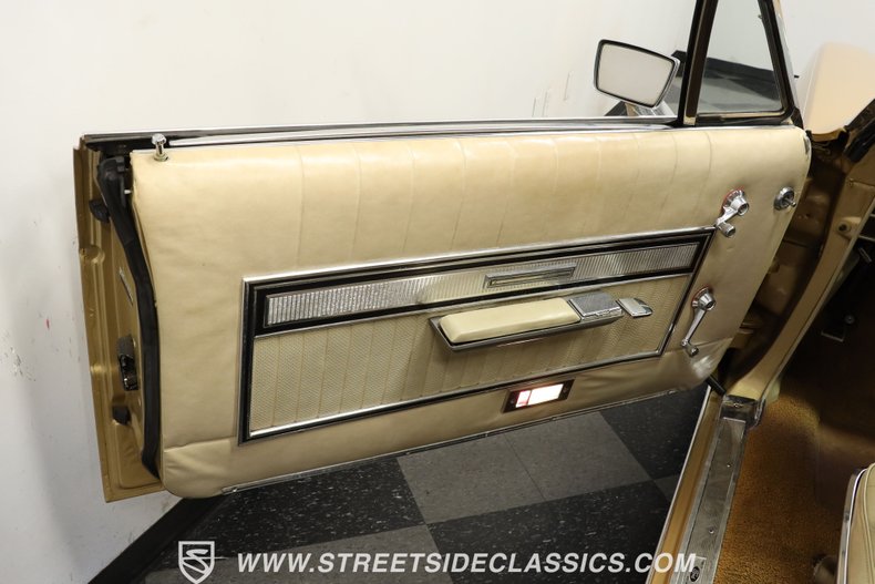 Unknown-Galaxie-1966-Med-Palomino-Met.-Tan-11