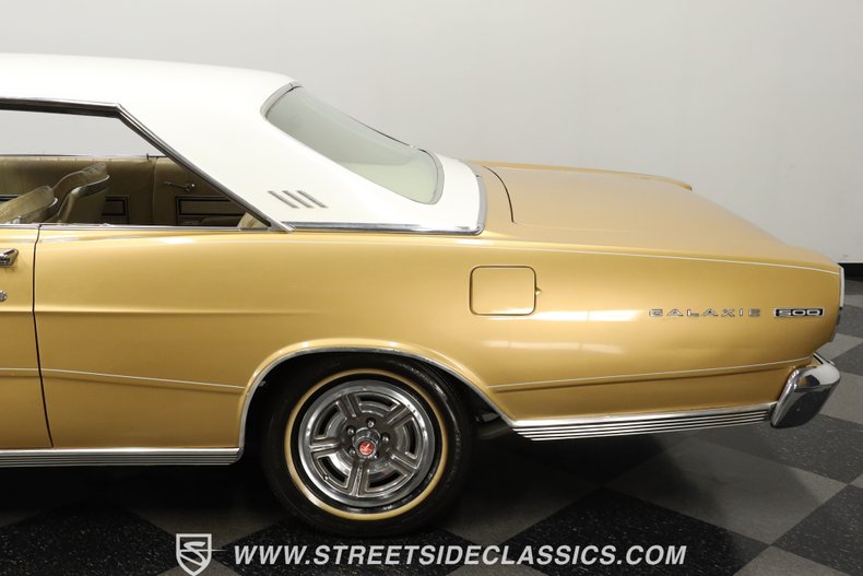Unknown-Galaxie-1966-Med-Palomino-Met.-Tan-30