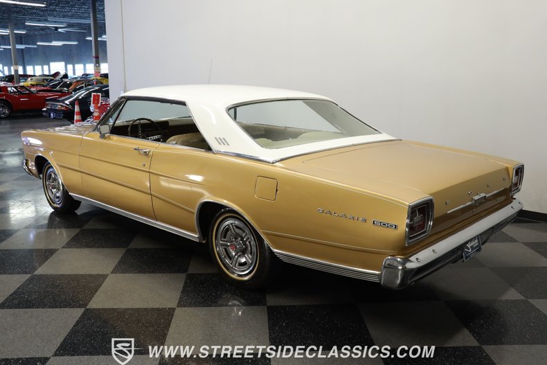 Unknown-Galaxie-1966-Med-Palomino-Met.-Tan-40