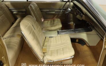 Unknown-Galaxie-1966-Med-Palomino-Met.-Tan-45