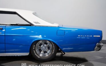 Unknown-Galaxie-1966-Metallic-Blue-Blue-28