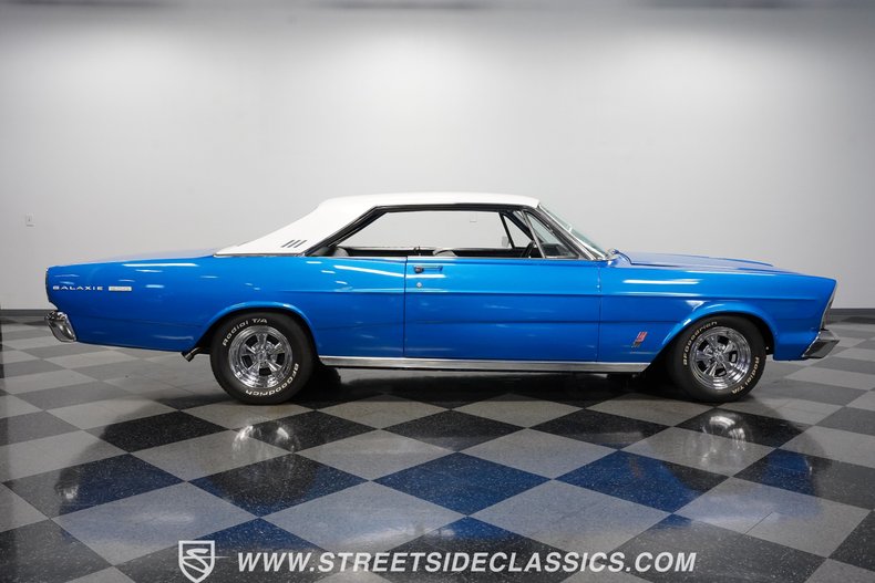 Unknown-Galaxie-1966-Metallic-Blue-Blue-3
