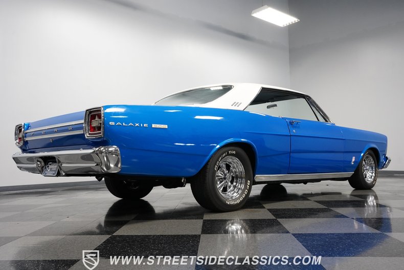 Unknown-Galaxie-1966-Metallic-Blue-Blue-31