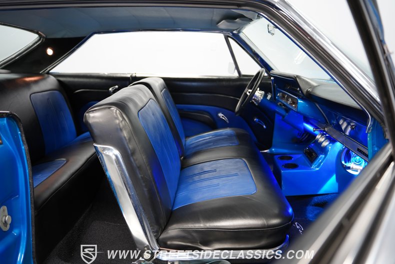 Unknown-Galaxie-1966-Metallic-Blue-Blue-45