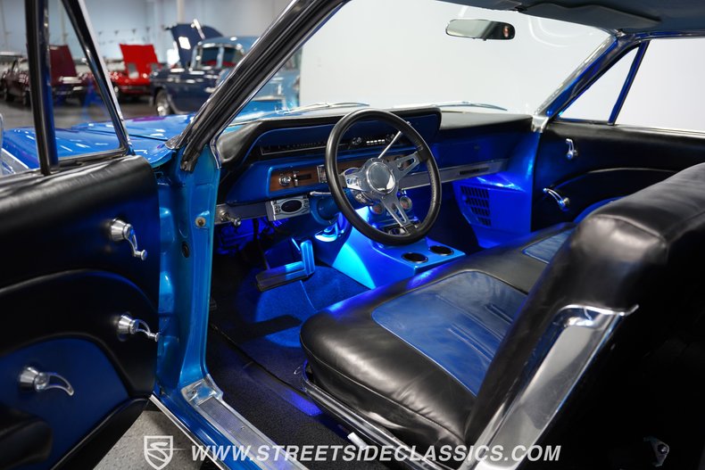 Unknown-Galaxie-1966-Metallic-Blue-Blue-47