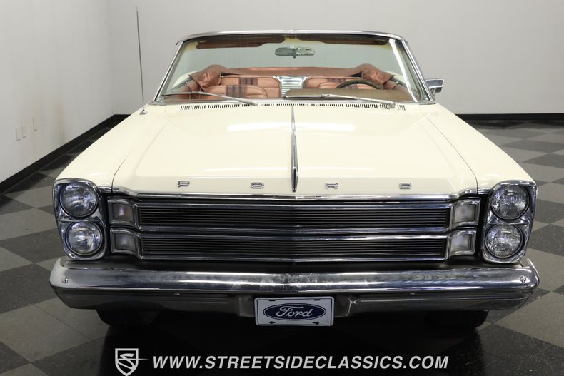 Unknown-Galaxie-1966-White-Emberglo-11
