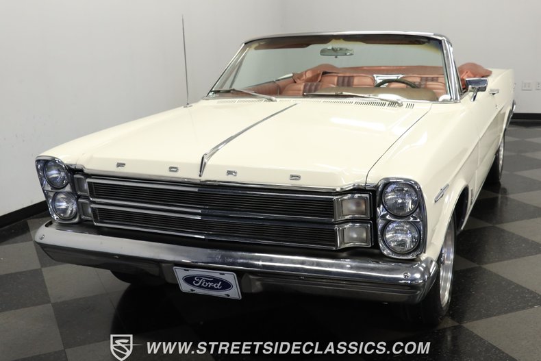 Unknown-Galaxie-1966-White-Emberglo-12