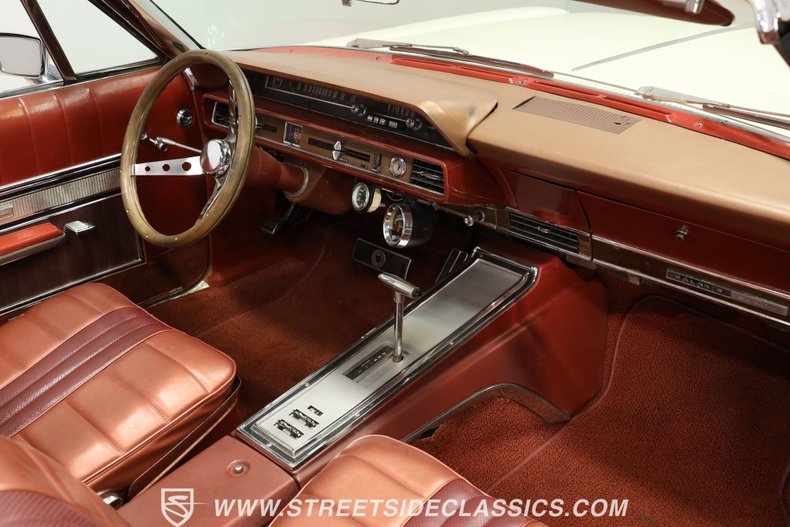 Unknown-Galaxie-1966-White-Emberglo-47