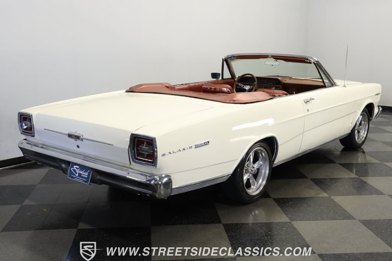 Unknown-Galaxie-1966-White-Emberglo-6