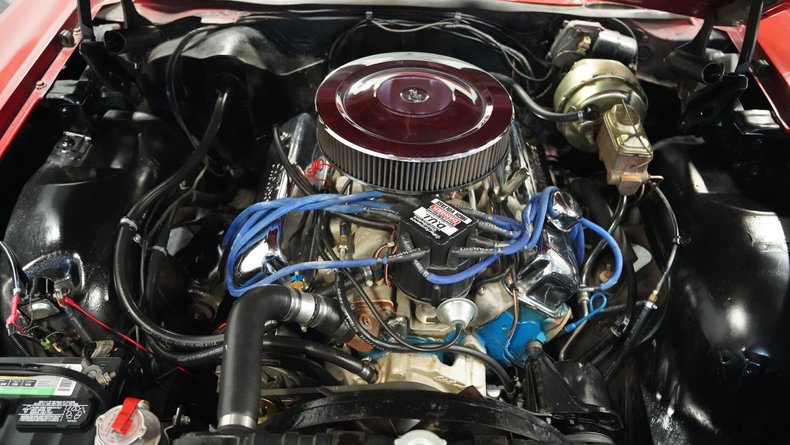 Unknown-Galaxie-1967-Candy-Apple-Red-White-1