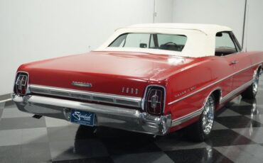 Unknown-Galaxie-1967-Candy-Apple-Red-White-11