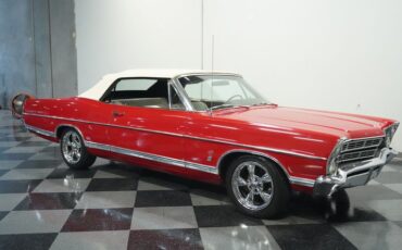 Unknown-Galaxie-1967-Candy-Apple-Red-White-16