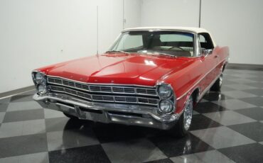 Unknown-Galaxie-1967-Candy-Apple-Red-White-19