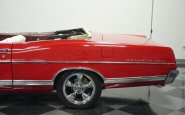 Unknown-Galaxie-1967-Candy-Apple-Red-White-25