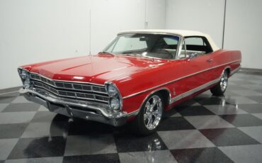 Unknown-Galaxie-1967-Candy-Apple-Red-White-3