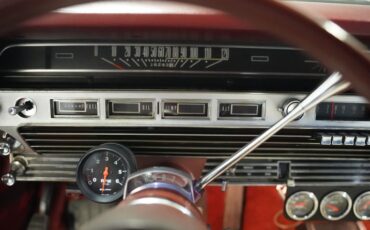 Unknown-Galaxie-1967-Candy-Apple-Red-White-34