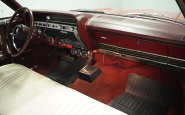 Unknown-Galaxie-1967-Candy-Apple-Red-White-42