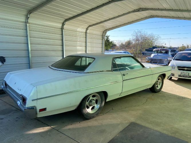 Unknown-Galaxie-1971-White-Brown-17