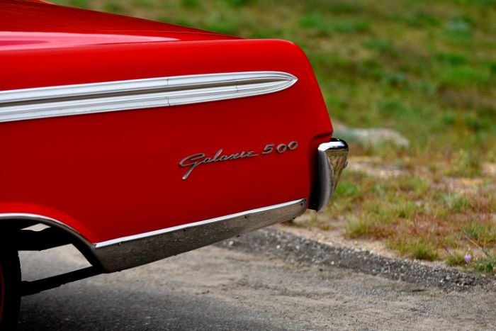Unknown-Galaxie-500-1962-Red-Black-13