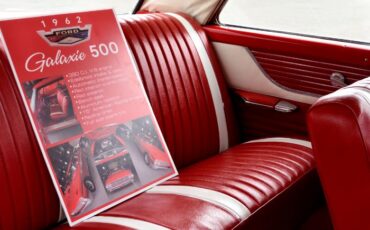 Unknown-Galaxie-500-1962-Red-Black-16