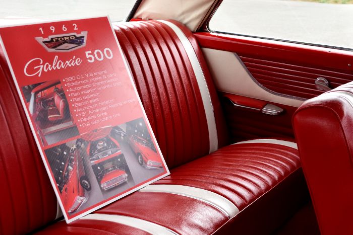 Unknown-Galaxie-500-1962-Red-Black-16
