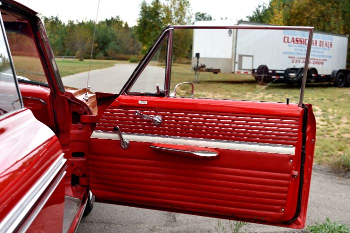 Unknown-Galaxie-500-1962-Red-Black-19