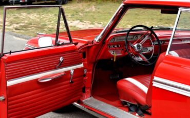 Unknown-Galaxie-500-1962-Red-Black-22