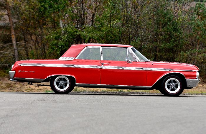 Unknown-Galaxie-500-1962-Red-Black-29