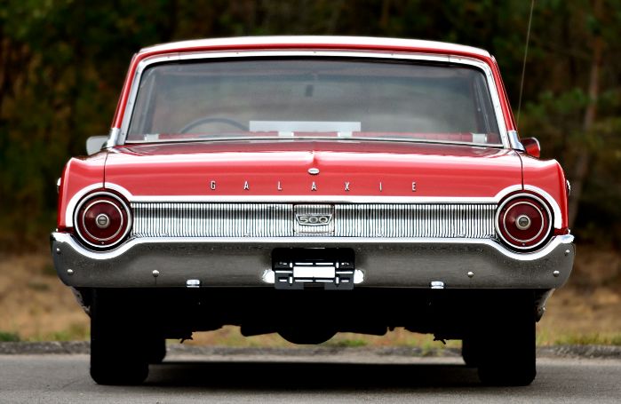 Unknown-Galaxie-500-1962-Red-Black-32