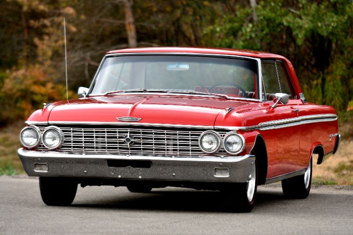 Unknown-Galaxie-500-1962-Red-Black-34