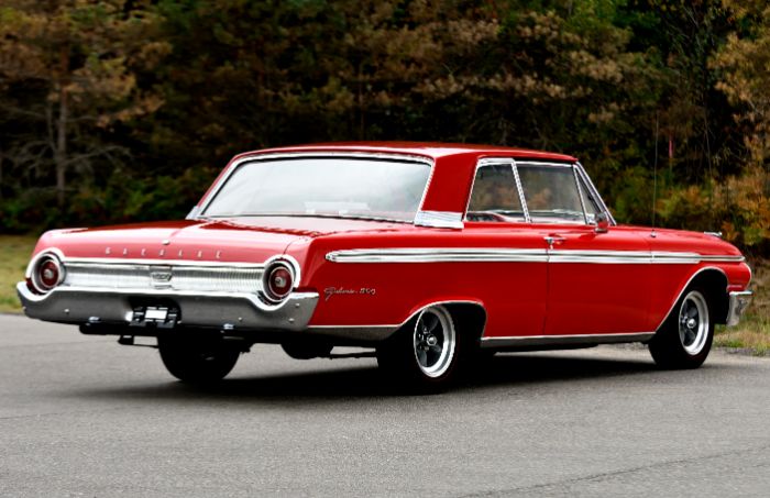 Unknown-Galaxie-500-1962-Red-Black-36