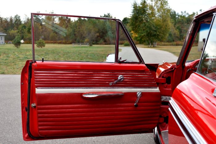 Unknown-Galaxie-500-1962-Red-Black-39