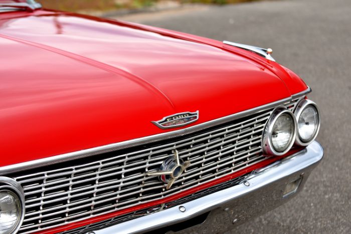 Unknown-Galaxie-500-1962-Red-Black-4