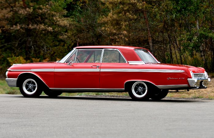 Unknown-Galaxie-500-1962-Red-Black-8