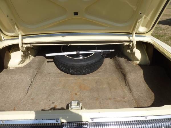 Unknown-Galaxie-500-1962-Yellow-Tan-off-white-19