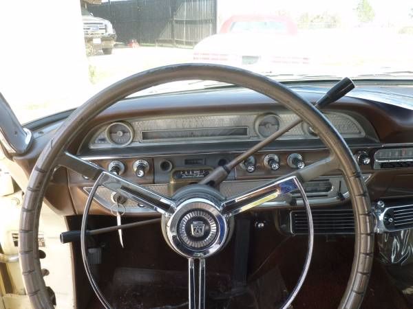 Unknown-Galaxie-500-1962-Yellow-Tan-off-white-9