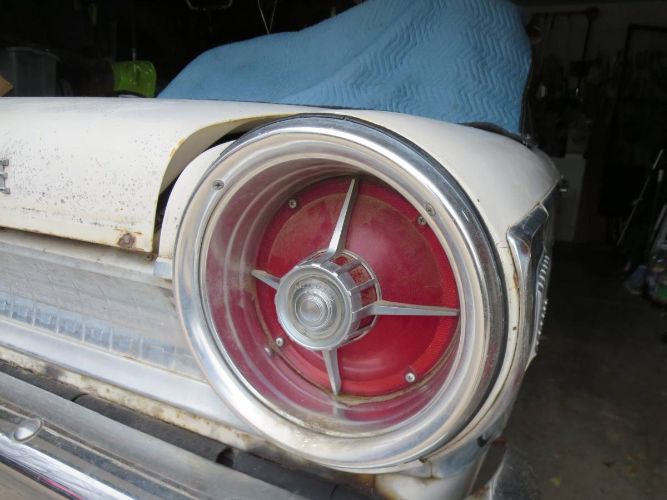Unknown-Galaxie-500-1963-White-23