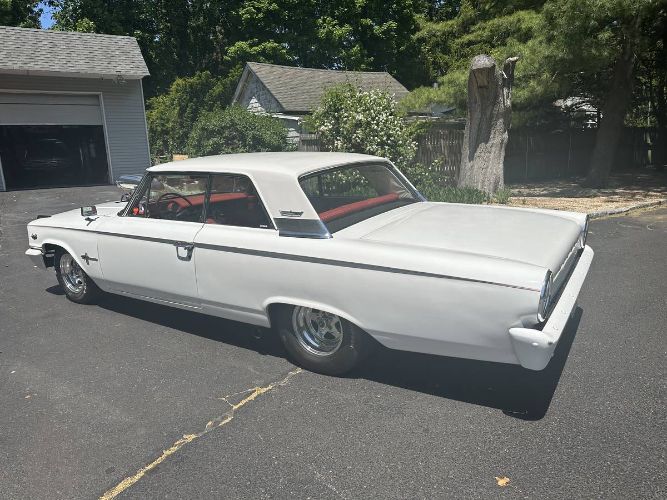 Unknown-Galaxie-500-1963-White-4