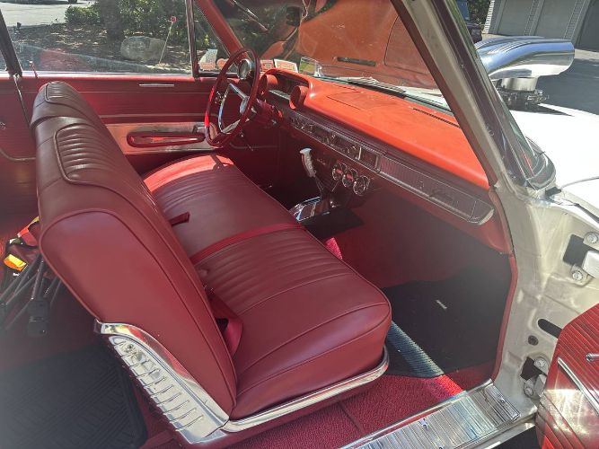 Unknown-Galaxie-500-1963-White-5
