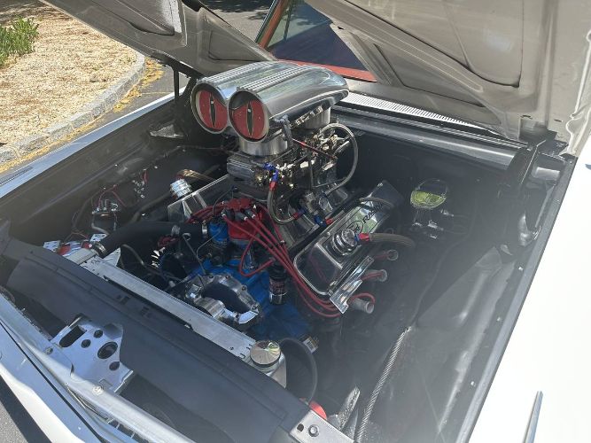 Unknown-Galaxie-500-1963-White-6