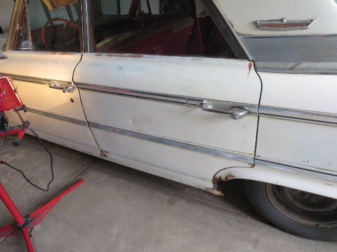 Unknown-Galaxie-500-1963-White-7