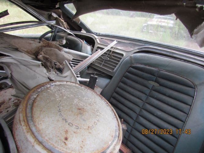 Unknown-Galaxie-500-1964-RedWhite-Red-10