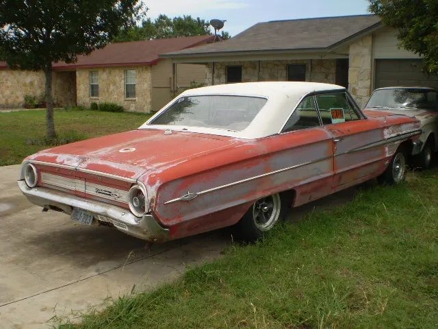 Unknown-Galaxie-500-1964-RedWhite-Red-14