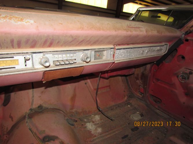 Unknown-Galaxie-500-1964-RedWhite-Red-21