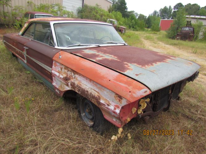 Unknown-Galaxie-500-1964-RedWhite-Red-6
