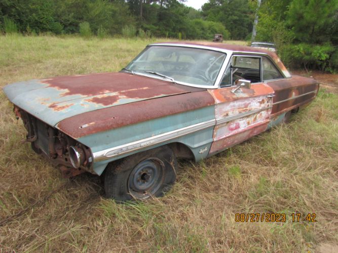 Unknown-Galaxie-500-1964-RedWhite-Red