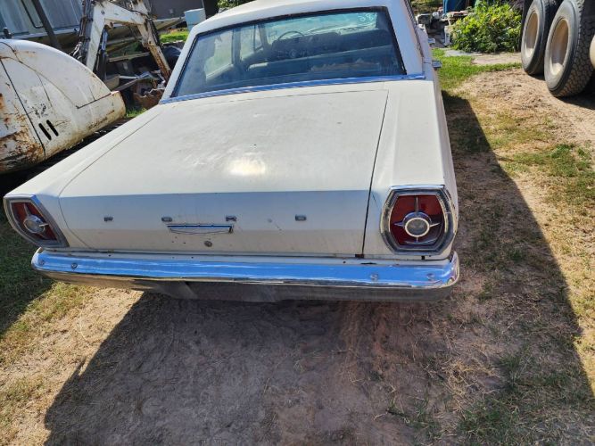 Unknown-Galaxie-500-1965-White-12