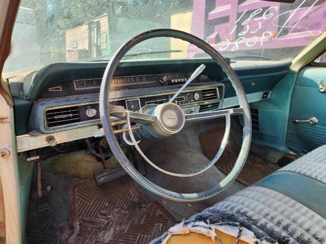 Unknown-Galaxie-500-1965-White-17