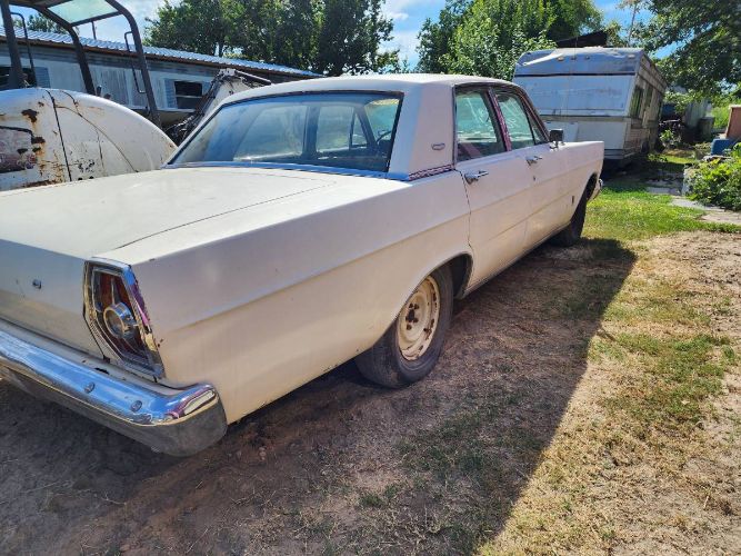 Unknown-Galaxie-500-1965-White-6