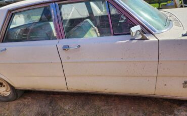 Unknown-Galaxie-500-1965-White-9